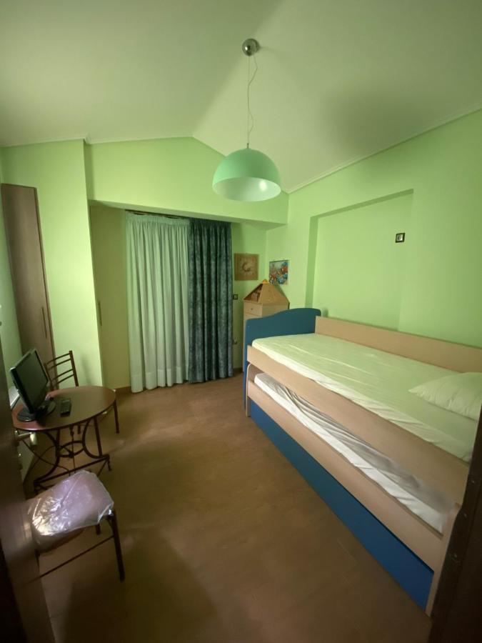 Villa Ria Kalavryta Bagian luar foto