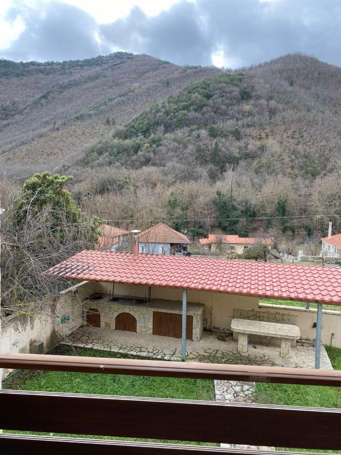 Villa Ria Kalavryta Bagian luar foto